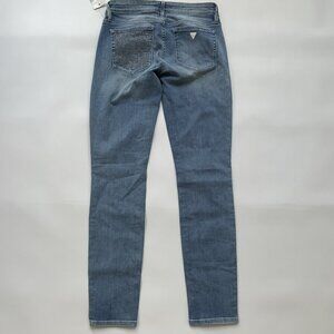 Guess Women’s Kate Skinny Low Rise Jeans Light Blue Studded Pocket Size 27